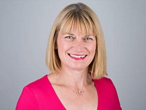 Tracey Groves